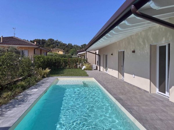 casa indipendente in vendita a Padenghe sul Garda
