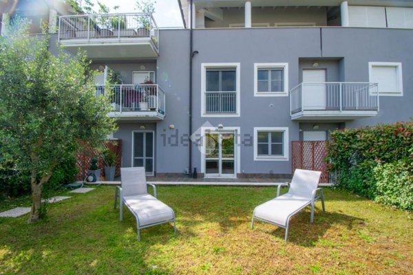 appartamento in vendita a Padenghe sul Garda