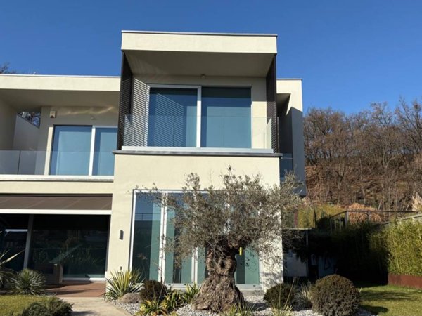 casa indipendente in vendita a Padenghe sul Garda
