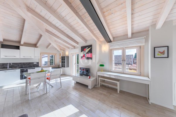 appartamento in vendita a Padenghe sul Garda