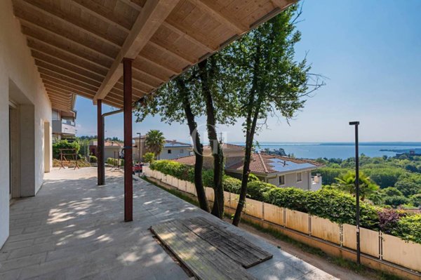 casa indipendente in vendita a Padenghe sul Garda