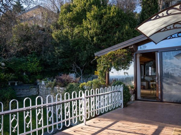casa indipendente in vendita a Padenghe sul Garda