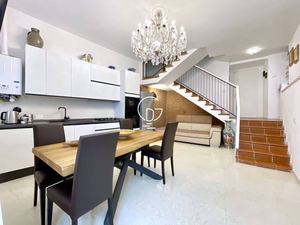 casa indipendente in vendita a Padenghe sul Garda