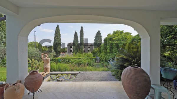 casa indipendente in vendita a Padenghe sul Garda