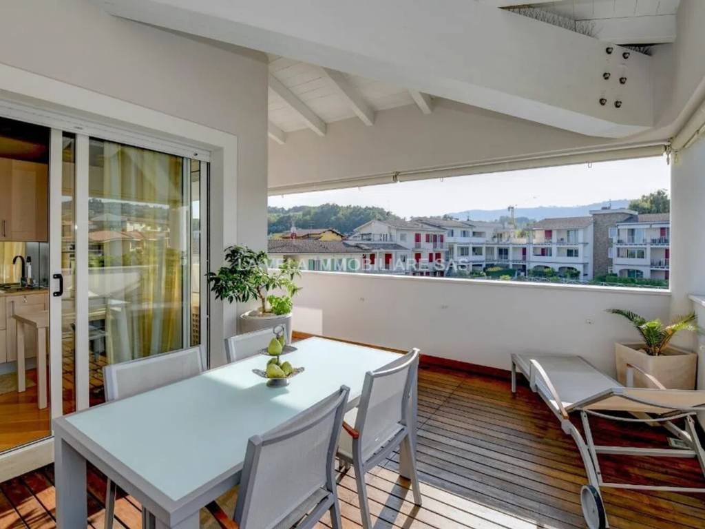 appartamento in vendita a Padenghe sul Garda