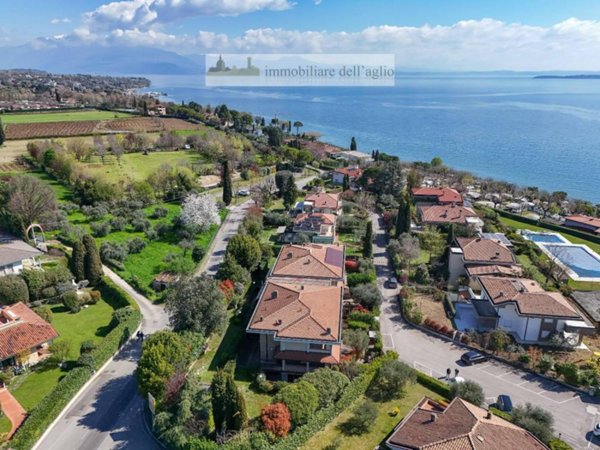 casa indipendente in vendita a Padenghe sul Garda