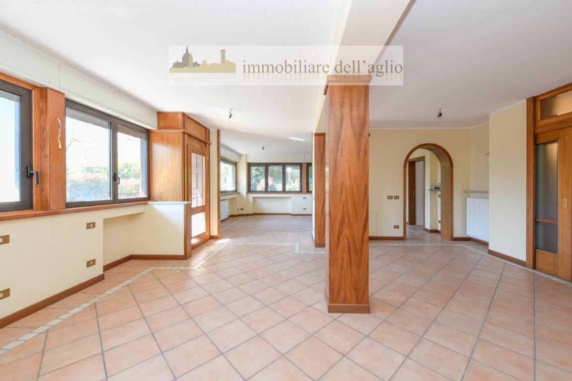 casa indipendente in vendita a Padenghe sul Garda