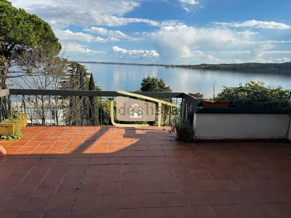 casa indipendente in vendita a Padenghe sul Garda