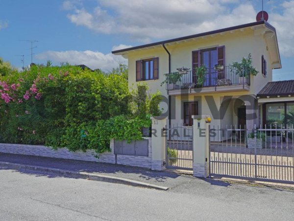 casa indipendente in vendita a Padenghe sul Garda
