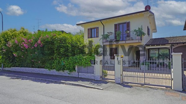 casa indipendente in vendita a Padenghe sul Garda