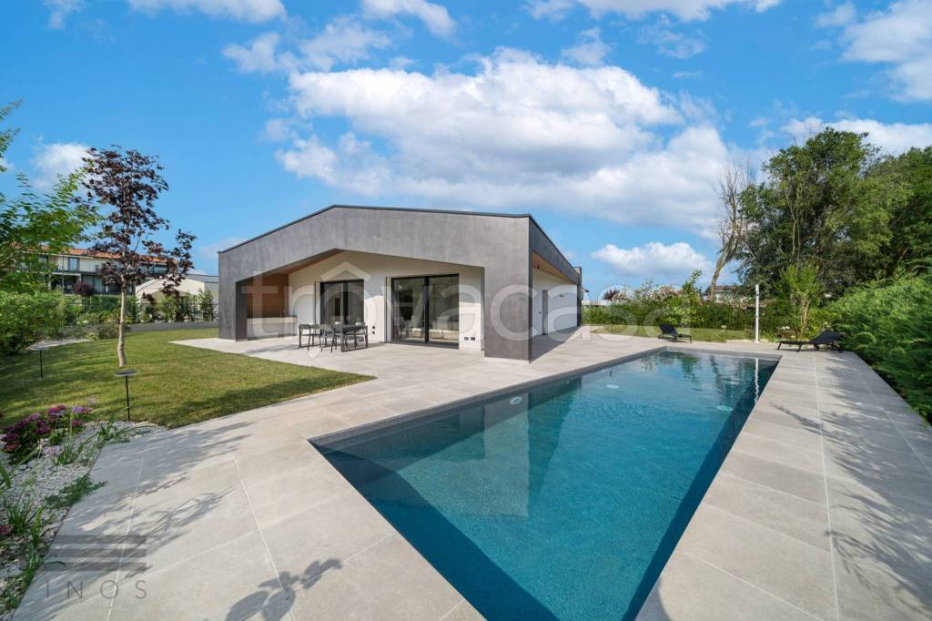casa indipendente in vendita a Padenghe sul Garda