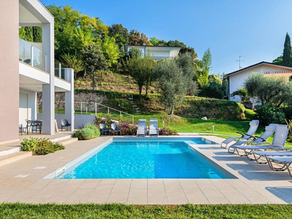 casa indipendente in vendita a Padenghe sul Garda