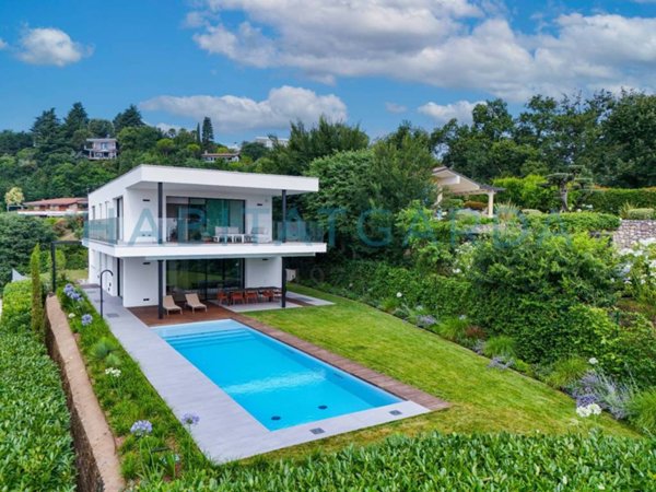 casa indipendente in vendita a Padenghe sul Garda
