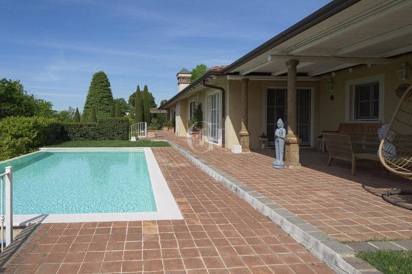 casa indipendente in vendita a Padenghe sul Garda
