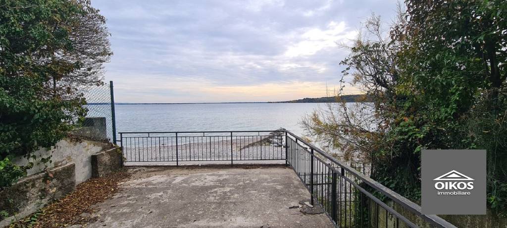 casa indipendente in vendita a Padenghe sul Garda