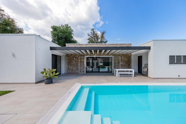 casa indipendente in vendita a Padenghe sul Garda