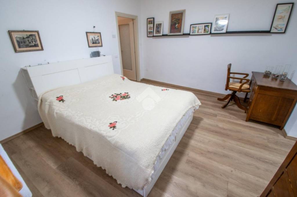 appartamento in vendita a Padenghe sul Garda