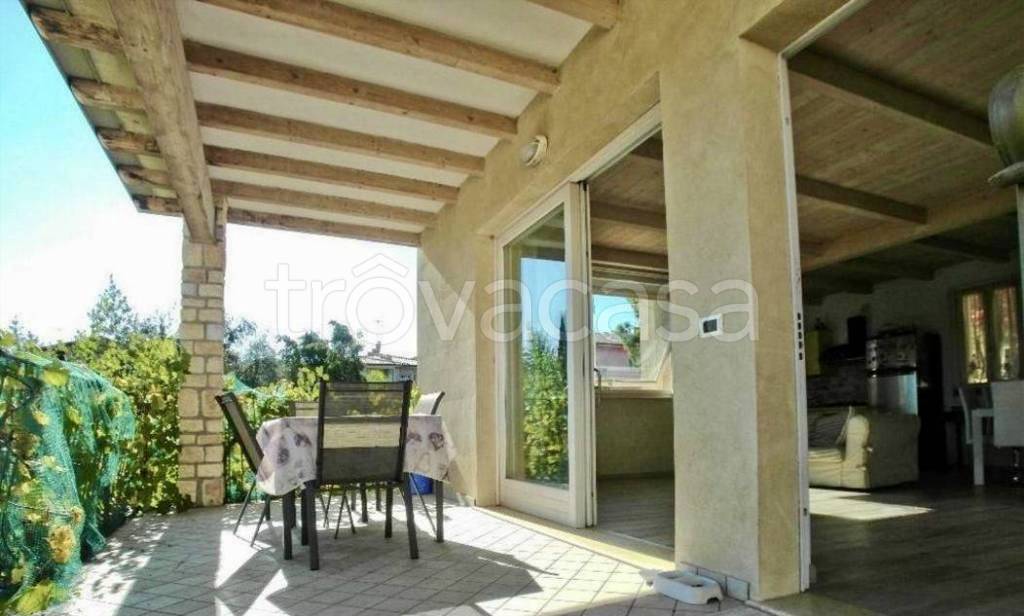 casa indipendente in vendita a Padenghe sul Garda