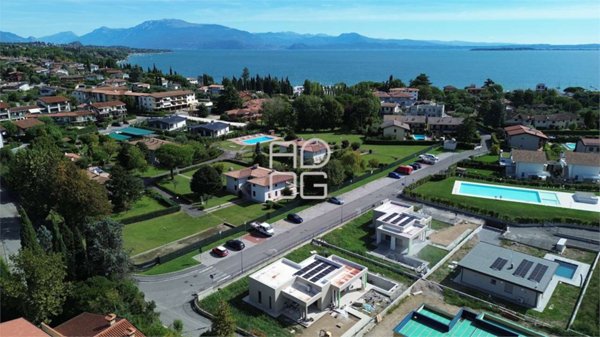 casa indipendente in vendita a Padenghe sul Garda