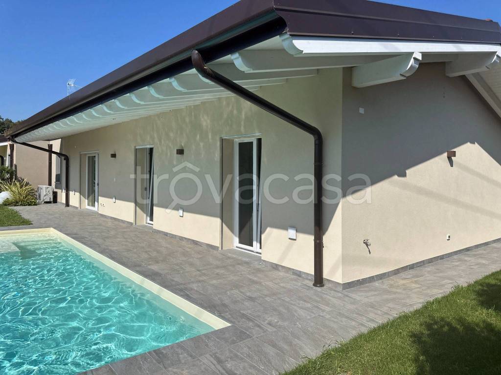casa indipendente in vendita a Padenghe sul Garda
