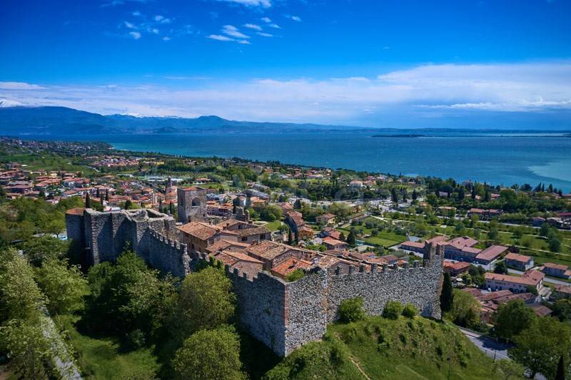 villa in vendita a Padenghe sul Garda