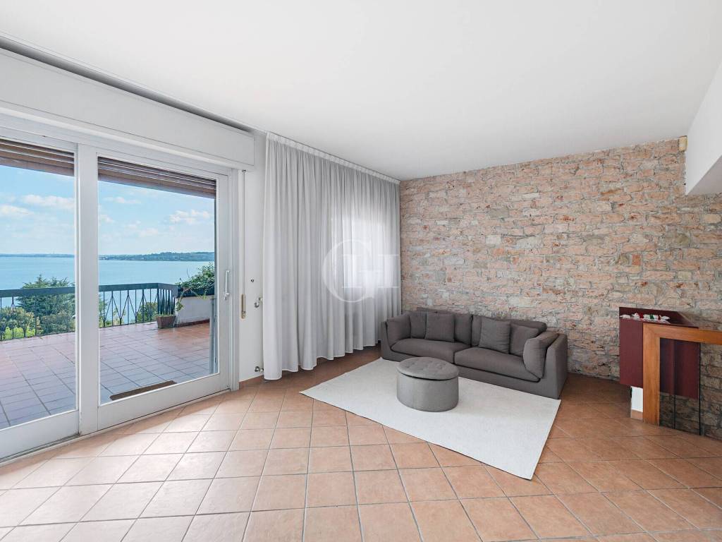 casa indipendente in vendita a Padenghe sul Garda