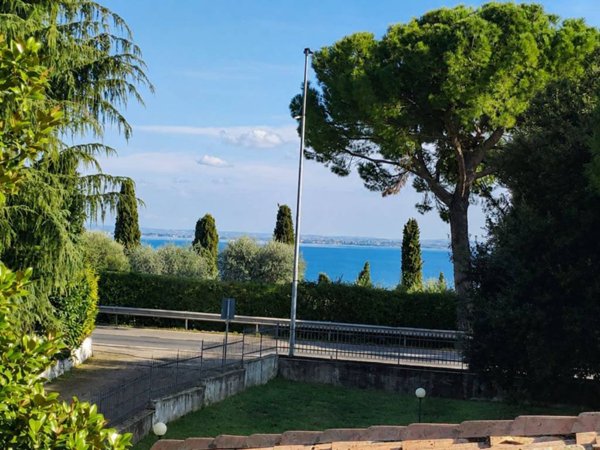 casa indipendente in vendita a Padenghe sul Garda