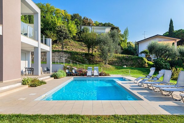 casa indipendente in vendita a Padenghe sul Garda