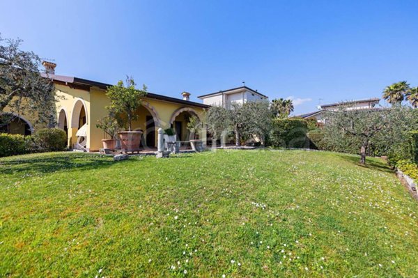 casa indipendente in vendita a Padenghe sul Garda