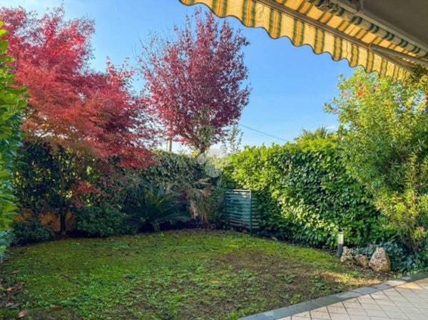 appartamento in vendita a Padenghe sul Garda