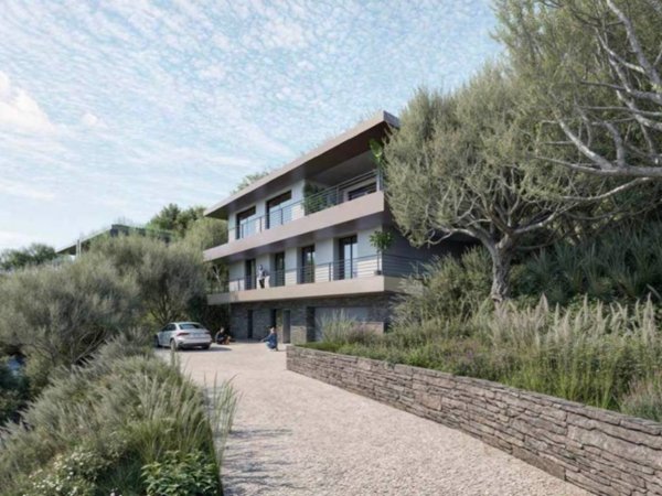 casa indipendente in vendita a Padenghe sul Garda