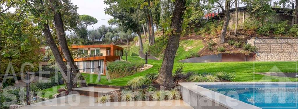 casa indipendente in vendita a Padenghe sul Garda