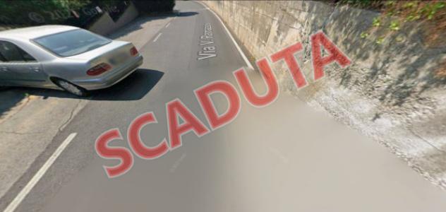 locale commerciale in vendita a Padenghe sul Garda