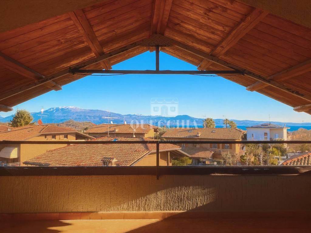 appartamento in vendita a Padenghe sul Garda