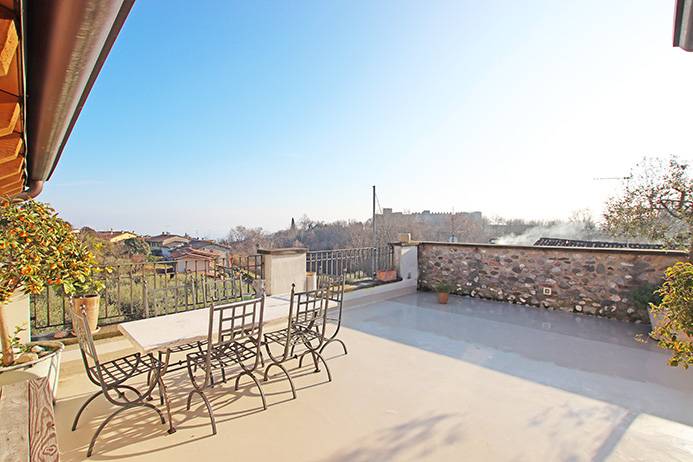 appartamento in vendita a Padenghe sul Garda