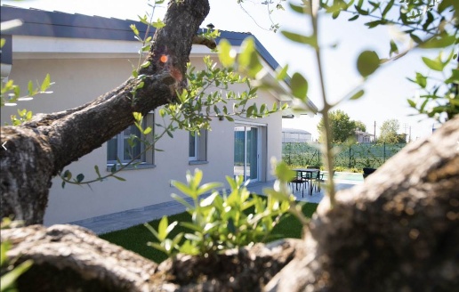 casa indipendente in vendita a Padenghe sul Garda