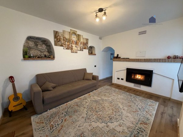 casa indipendente in vendita a Padenghe sul Garda