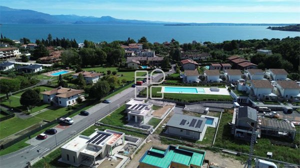 casa indipendente in vendita a Padenghe sul Garda