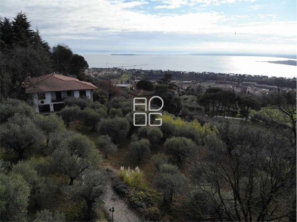 casa indipendente in vendita a Padenghe sul Garda