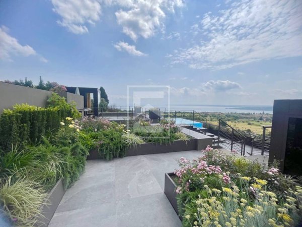 casa indipendente in vendita a Padenghe sul Garda