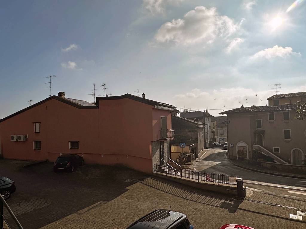 negozio in vendita a Padenghe sul Garda