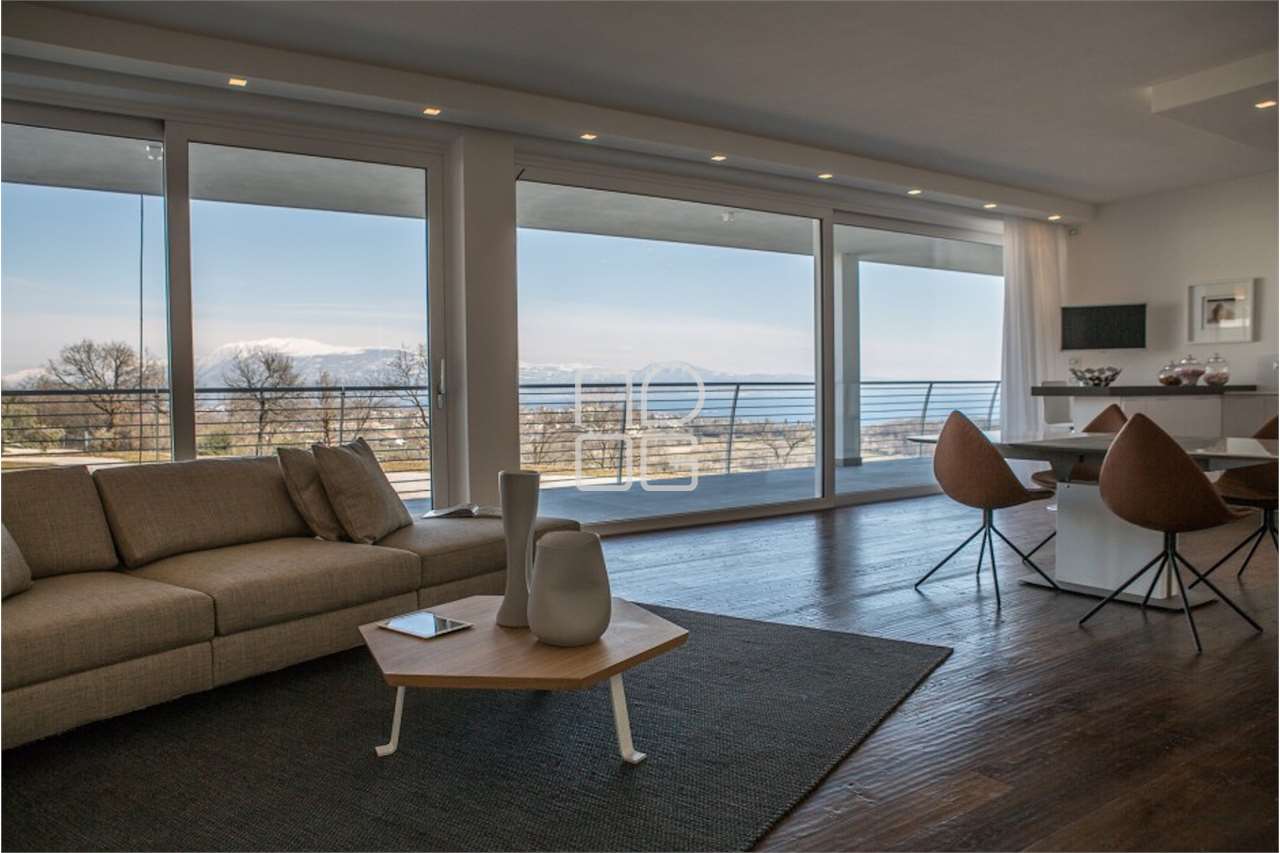 appartamento in vendita a Padenghe sul Garda