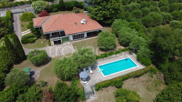 casa indipendente in vendita a Padenghe sul Garda