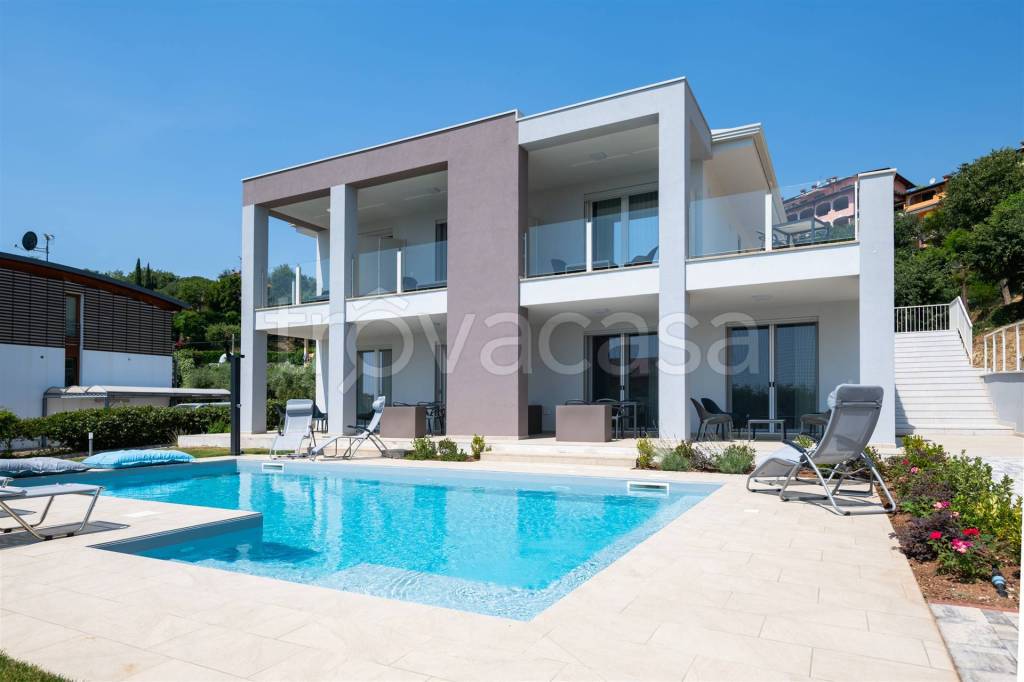 casa indipendente in vendita a Padenghe sul Garda