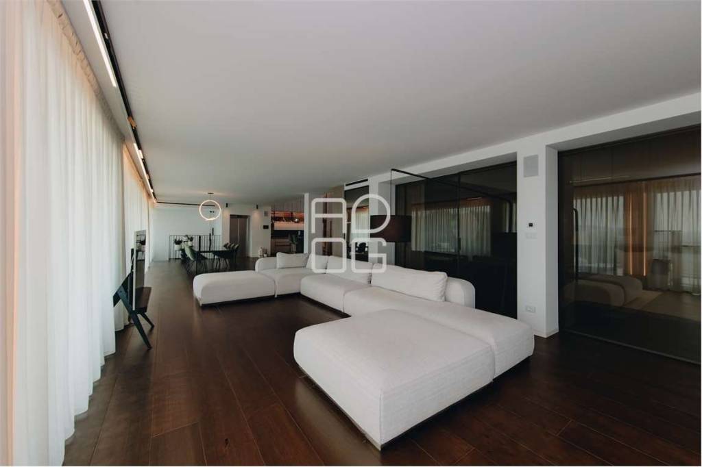 casa indipendente in vendita a Padenghe sul Garda