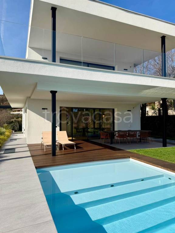 casa indipendente in vendita a Padenghe sul Garda