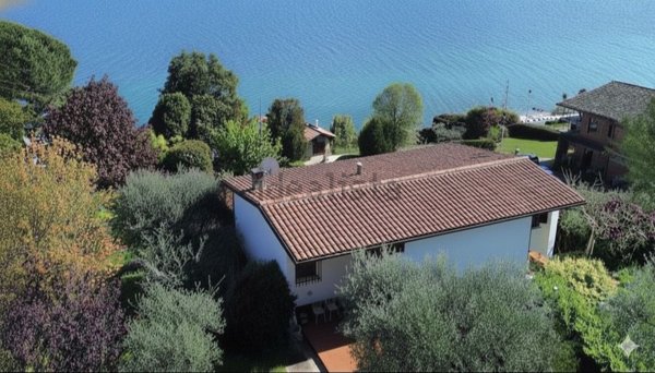 casa indipendente in vendita a Padenghe sul Garda