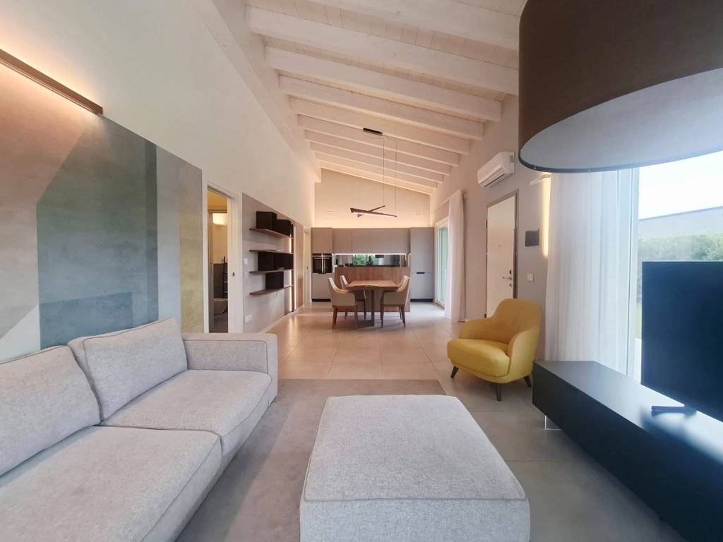 casa indipendente in vendita a Padenghe sul Garda