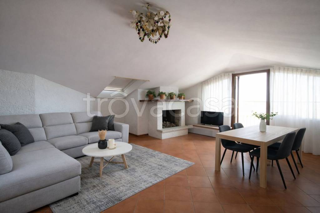 appartamento in vendita a Padenghe sul Garda