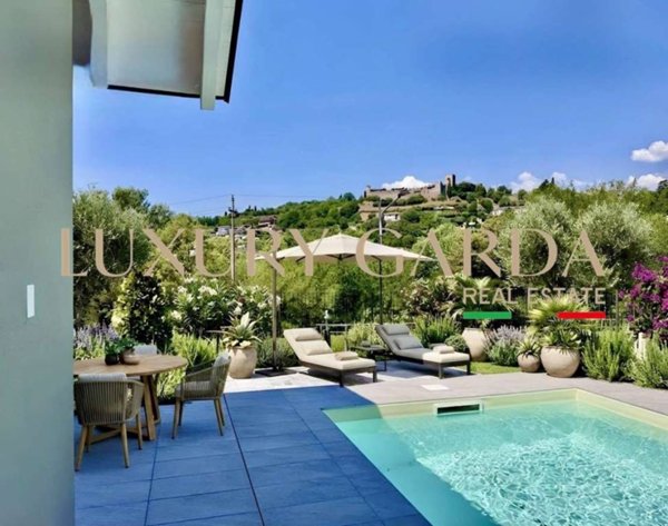 casa indipendente in vendita a Padenghe sul Garda